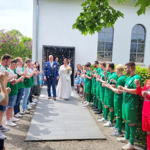 Just-married-Am-gestrigen-Samstag-haben-sich-unser-1.-Vorsitzender-Stephan-Damisch-und-seine