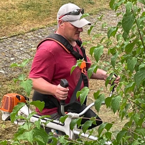 Gruenschnitt-im-Mindlestal-✅Rund-um-unsere-Sportanlage-wurde-heute-im-Mindlestal-wieder-ein-gross-4 Gruenschnitt-im-Mindlestal-✅Rund-um-unsere-Sportanlage-wurde-heute-im-Mindlestal-wieder-ein-gross-4